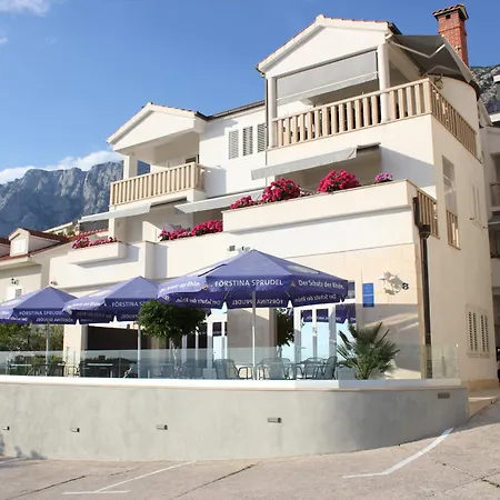 Ruza Apartment Makarska
