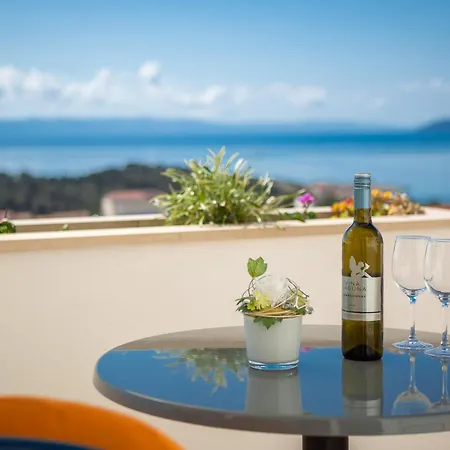 Ruza Appartement Makarska